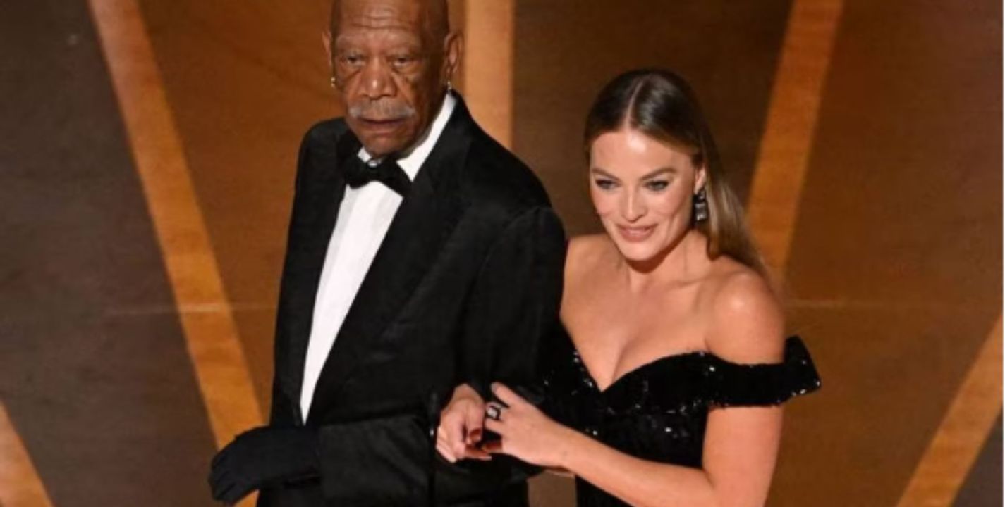 Morgan Freeman por qué uso guante negro en los Oscar