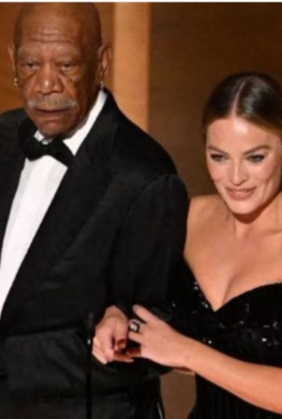 Morgan Freeman por qué uso guante negro en los Oscar